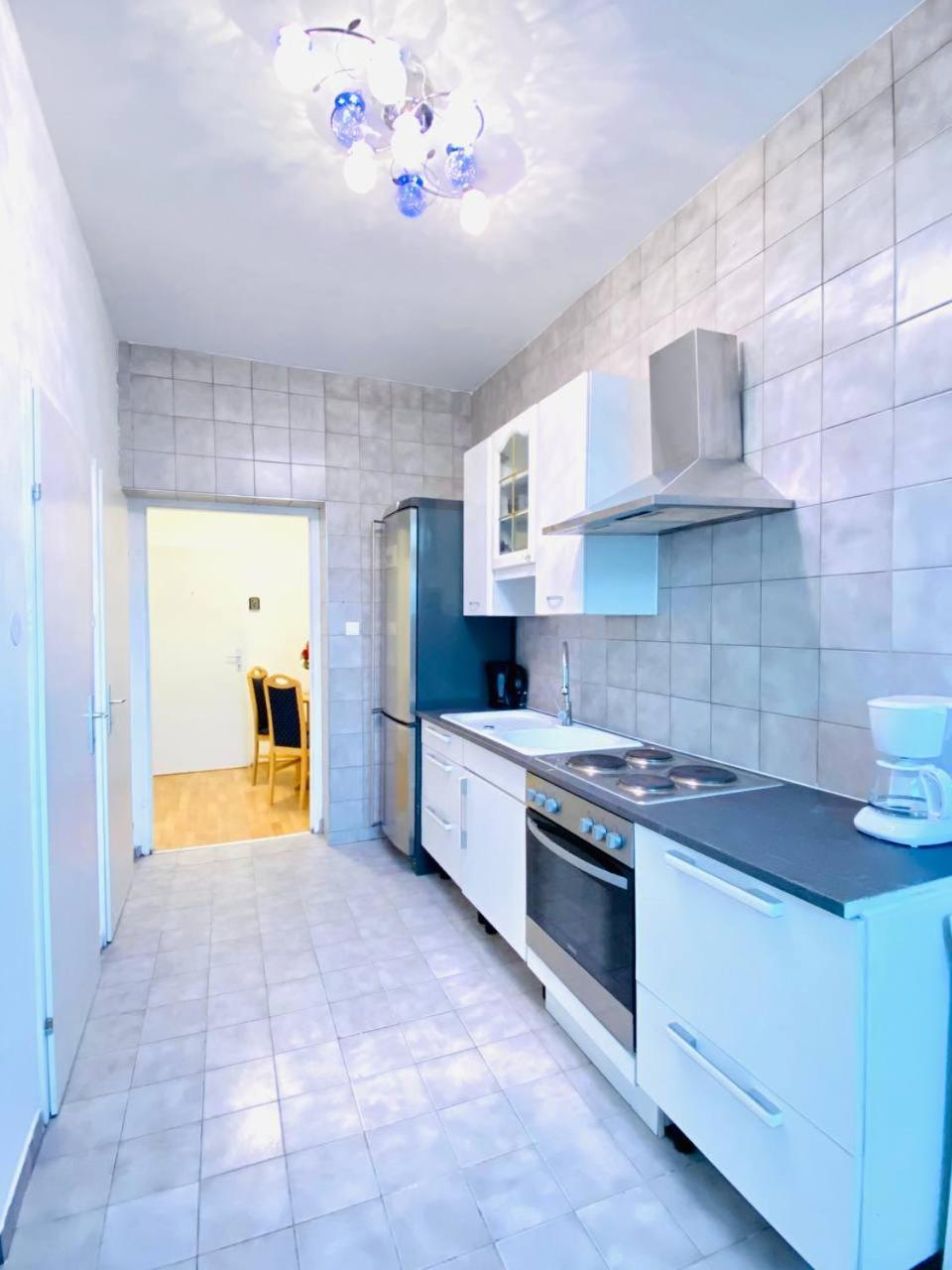 Comfortable Room In The 23Rd District Of Vienna Fr4 Exterior photo