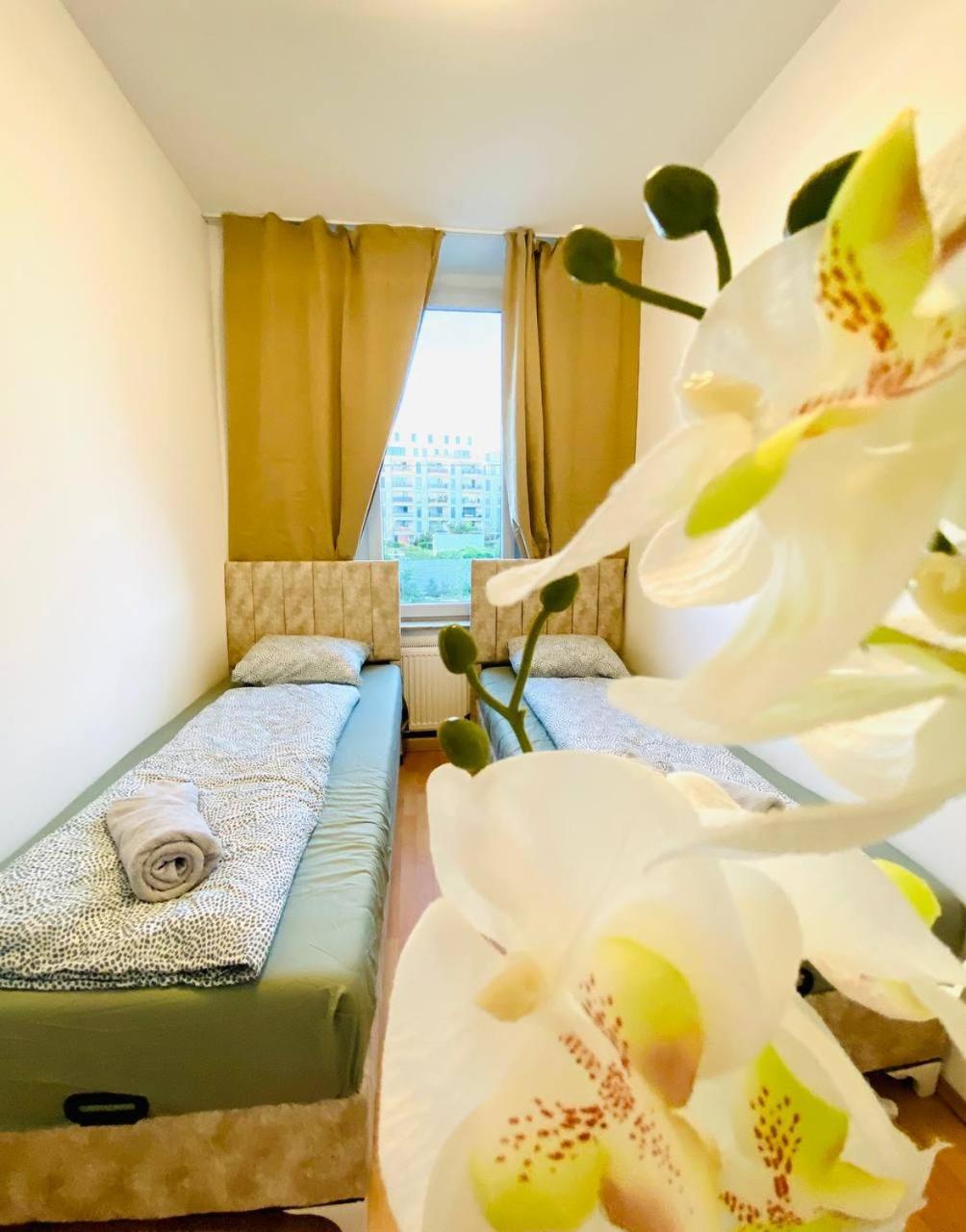 Comfortable Room In The 23Rd District Of Vienna Fr4 Exterior photo